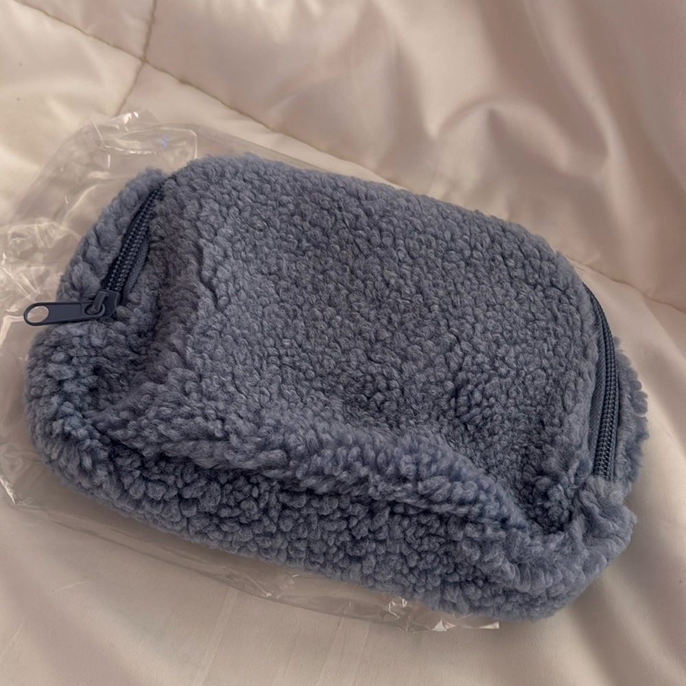 Ulta Beauty Sherpa Fuzzy Crossbody Belt Bum Bag Baby Blue Brand New